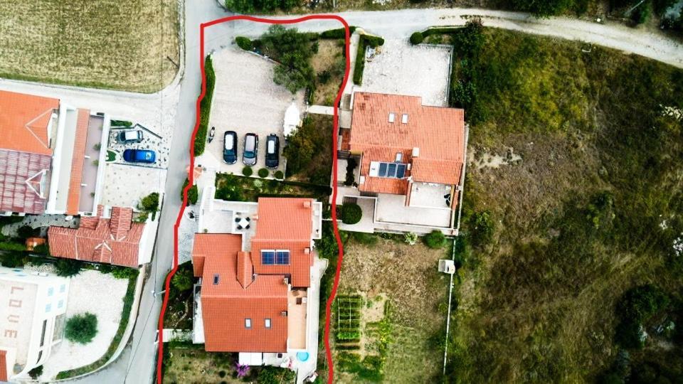 Apartments Mikelic Kampor Eksteriør bilde