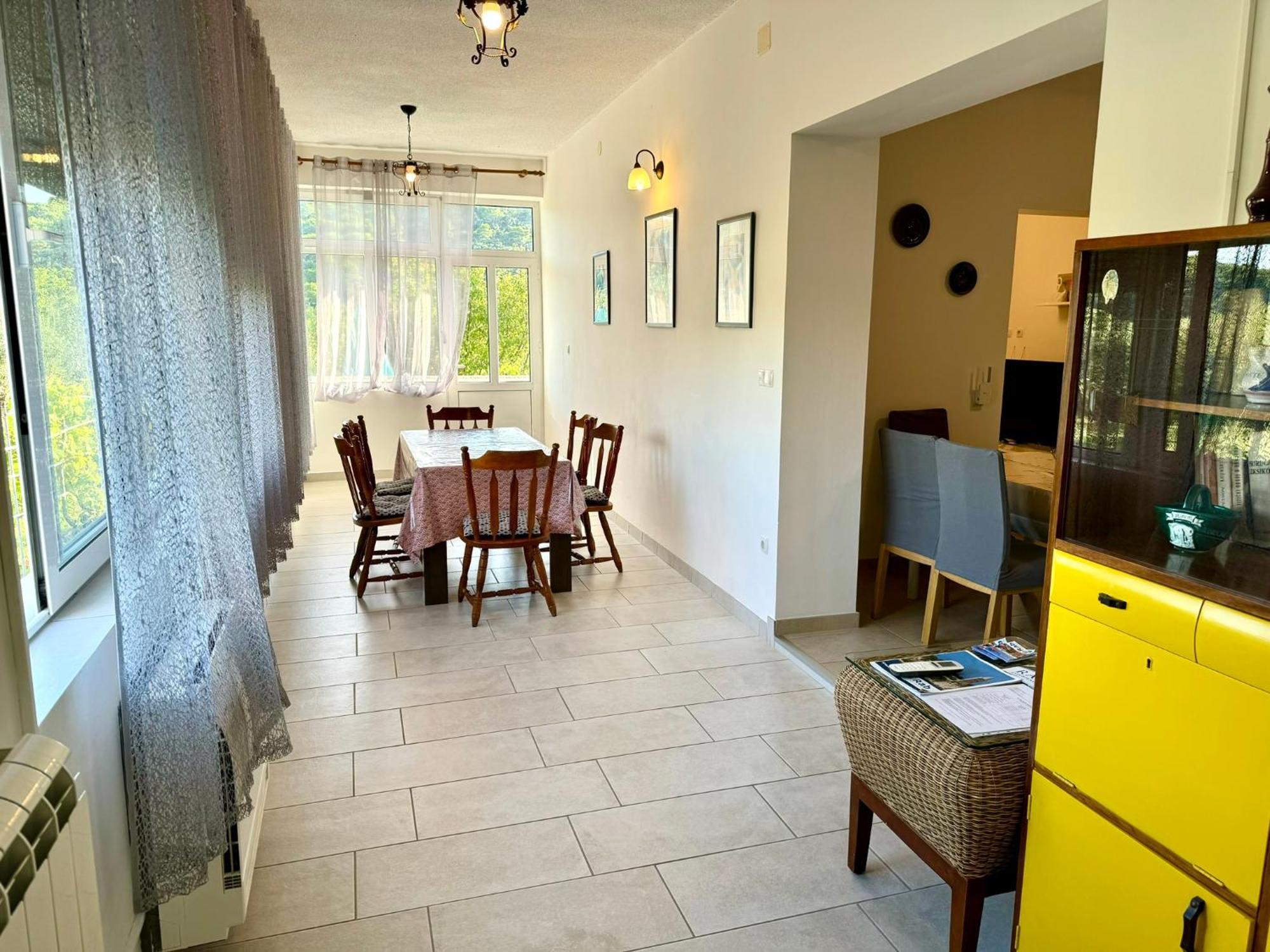 Apartments Mikelic Kampor Eksteriør bilde